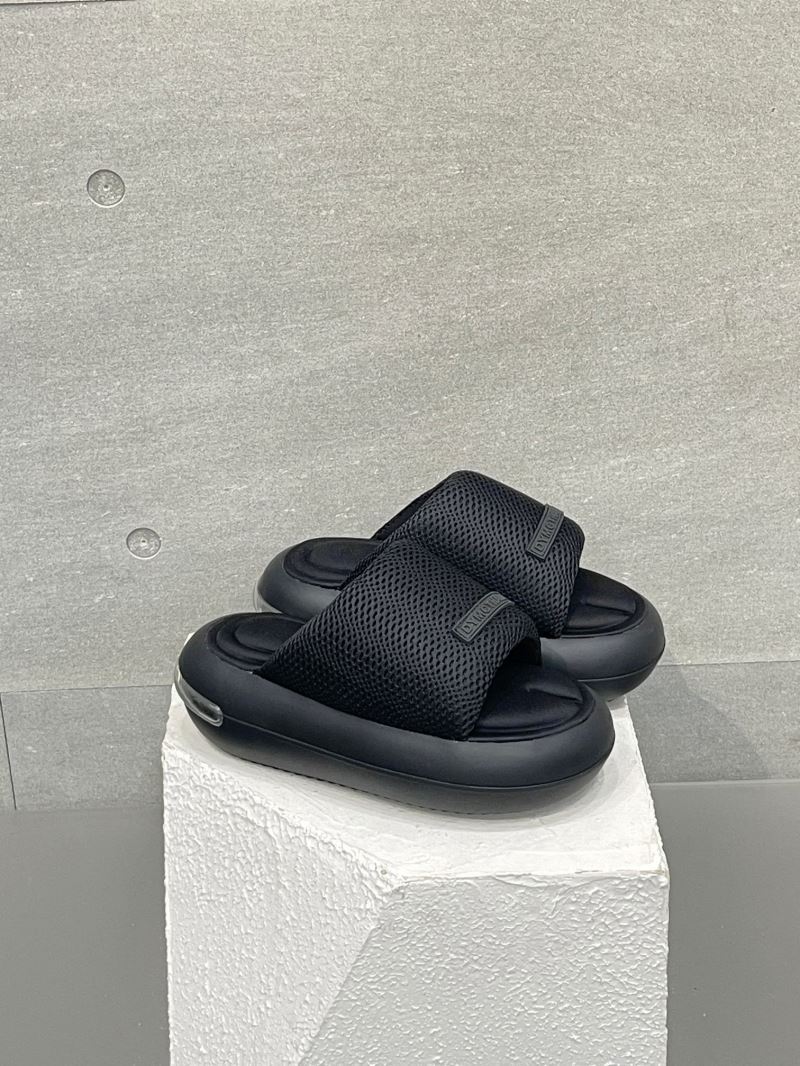 Dymonlatry Sandals